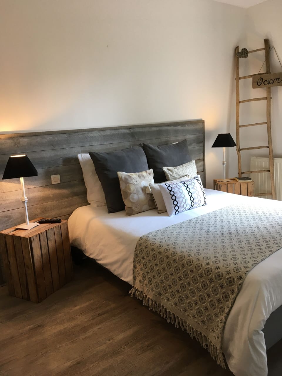 Double Room (1) | Minibar, individually decorated, desk, laptop workspace