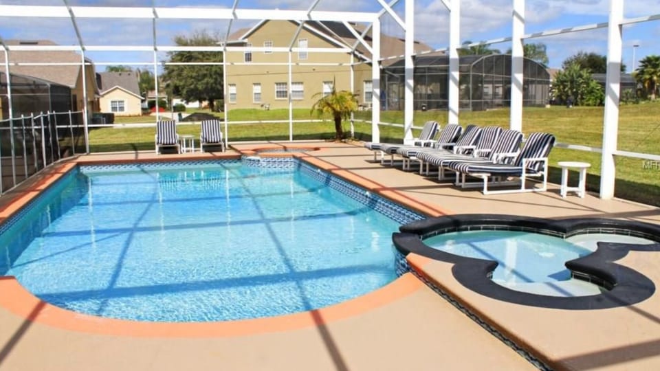 Pool size 40'X20' 8ft deep 