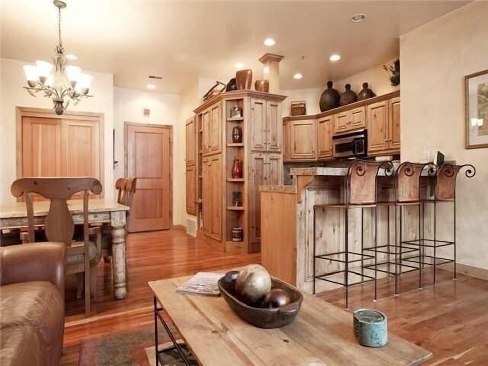 Well appointed kitchen and dining room
