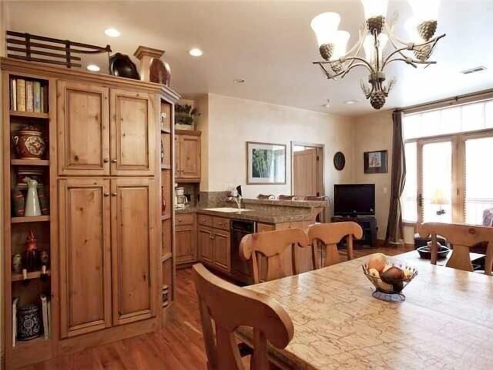 Luxurious kitchen