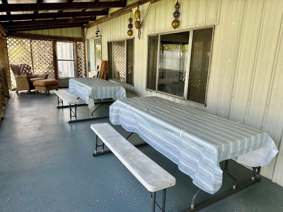 Screened-In Porch
