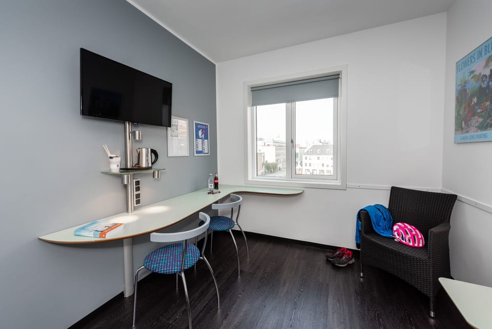 Family Room | Hypo-allergenic bedding, desk, soundproofing, iron/ironing board