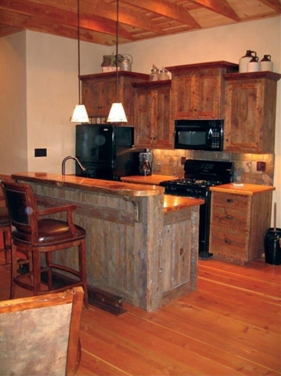 There is a fully-equipped kitchen. A grocery stocking service is available.