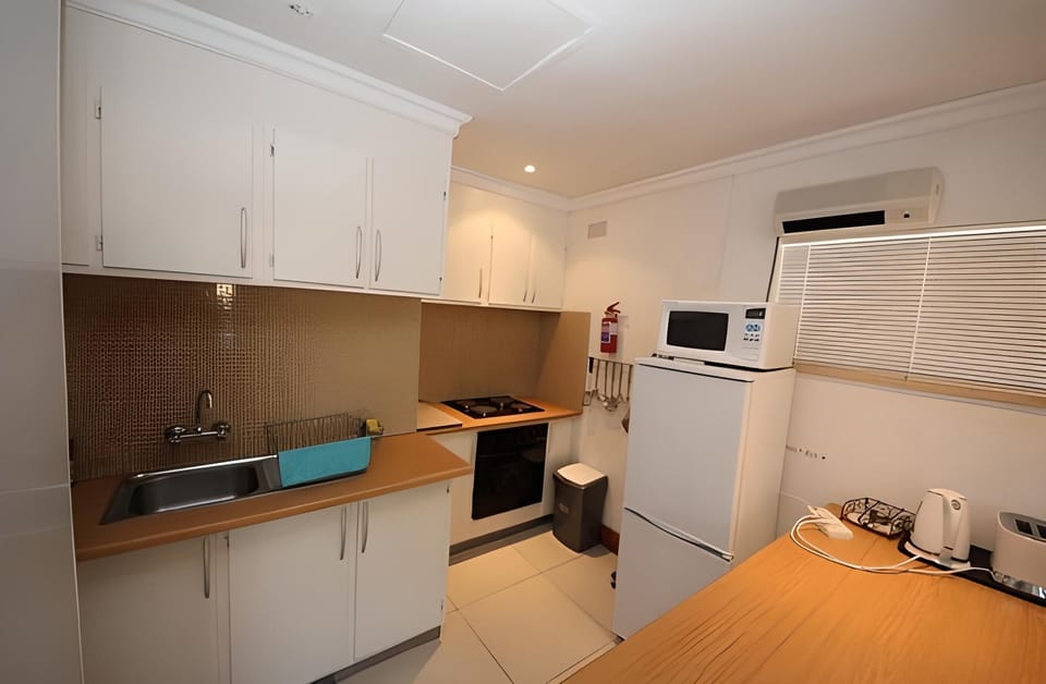 Oven, coffee/tea maker, toaster, highchair