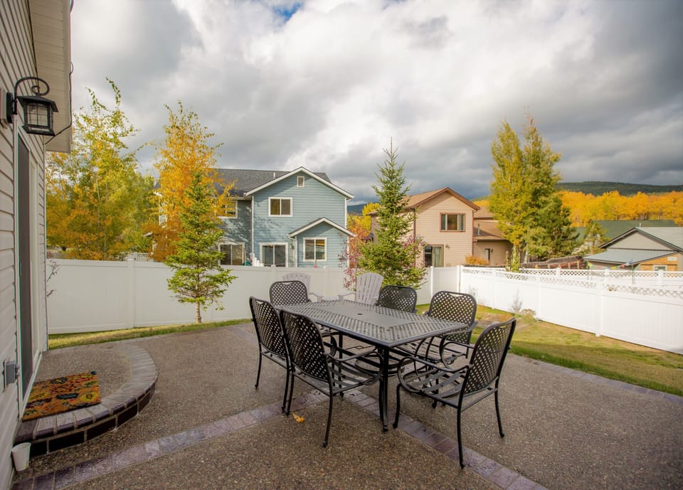 The patio with Big Mountain in the background.