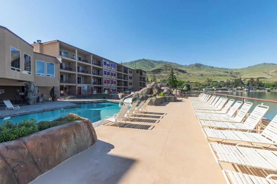 Relax and unwind by Grandviews exceptional pool