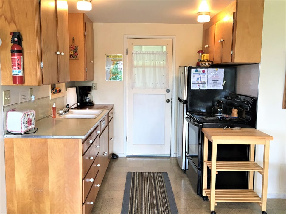 Fully equipped kitchen