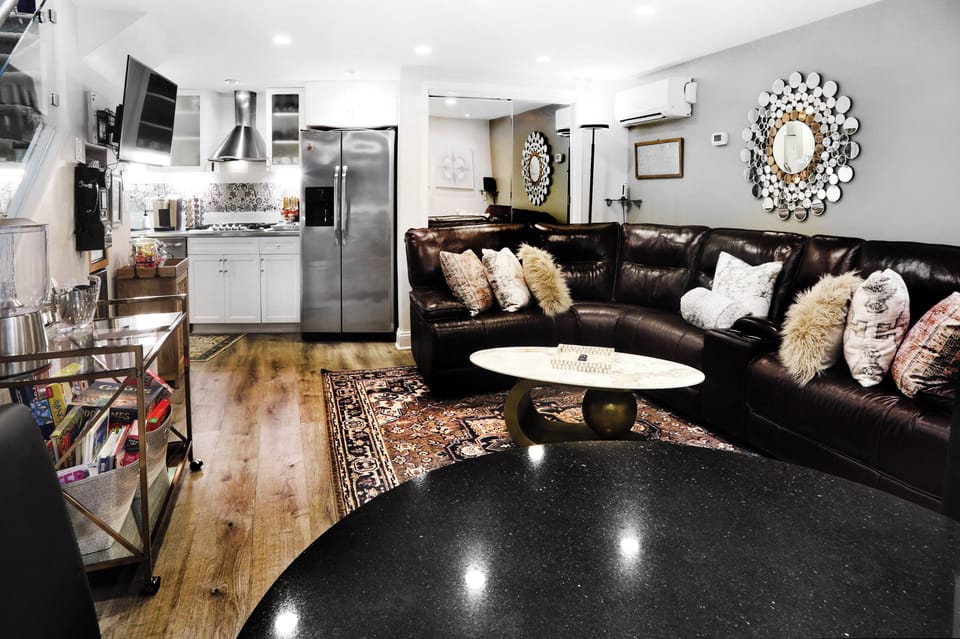 OPEN FLOOR PLAN-PERFECT FOR ENTERTAINING OR FORMAL EVENTS
