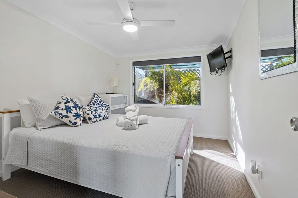 Bedroom 2 with Queen Size Bed & TV