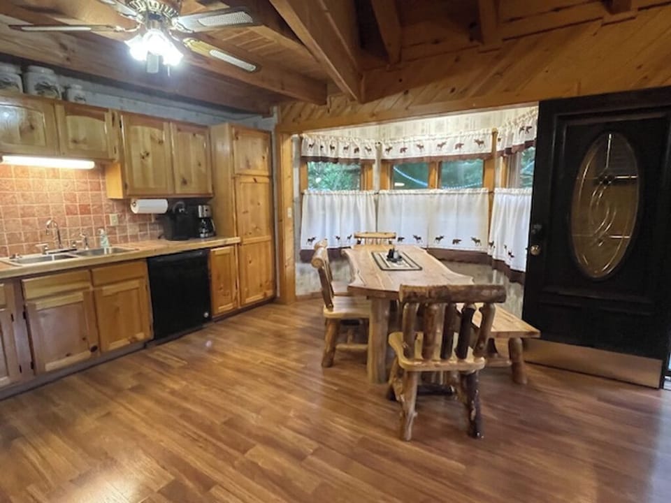 Newly Refinished Kichen Cabinets & Beautiful Log Dining Table, Bench, & Chairs