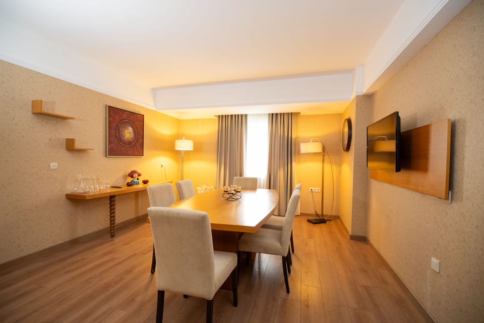 Presidential Suite, 1 King Bed | Premium bedding, Select Comfort beds, minibar, in-room safe