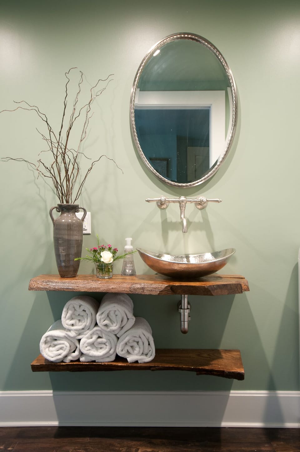 Upstairs bathroom with full laundry