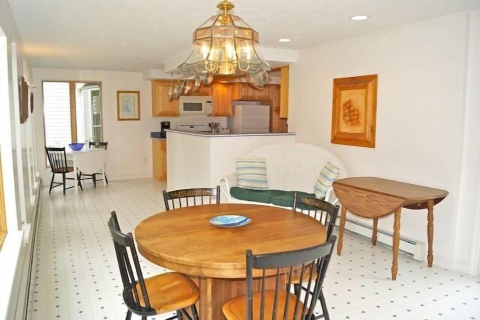 Dining Room - Waterfront Views!