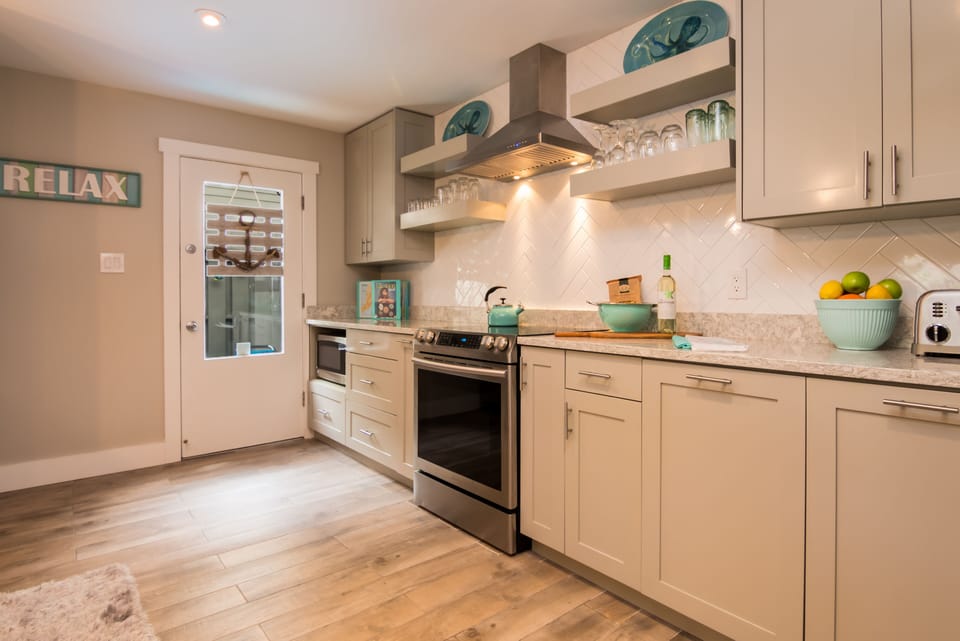 Beautiful gourmet kitchen!