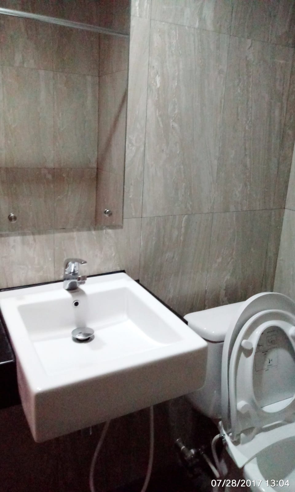 Standard Room, 1 Double or 2 Twin Beds | Bathroom sink