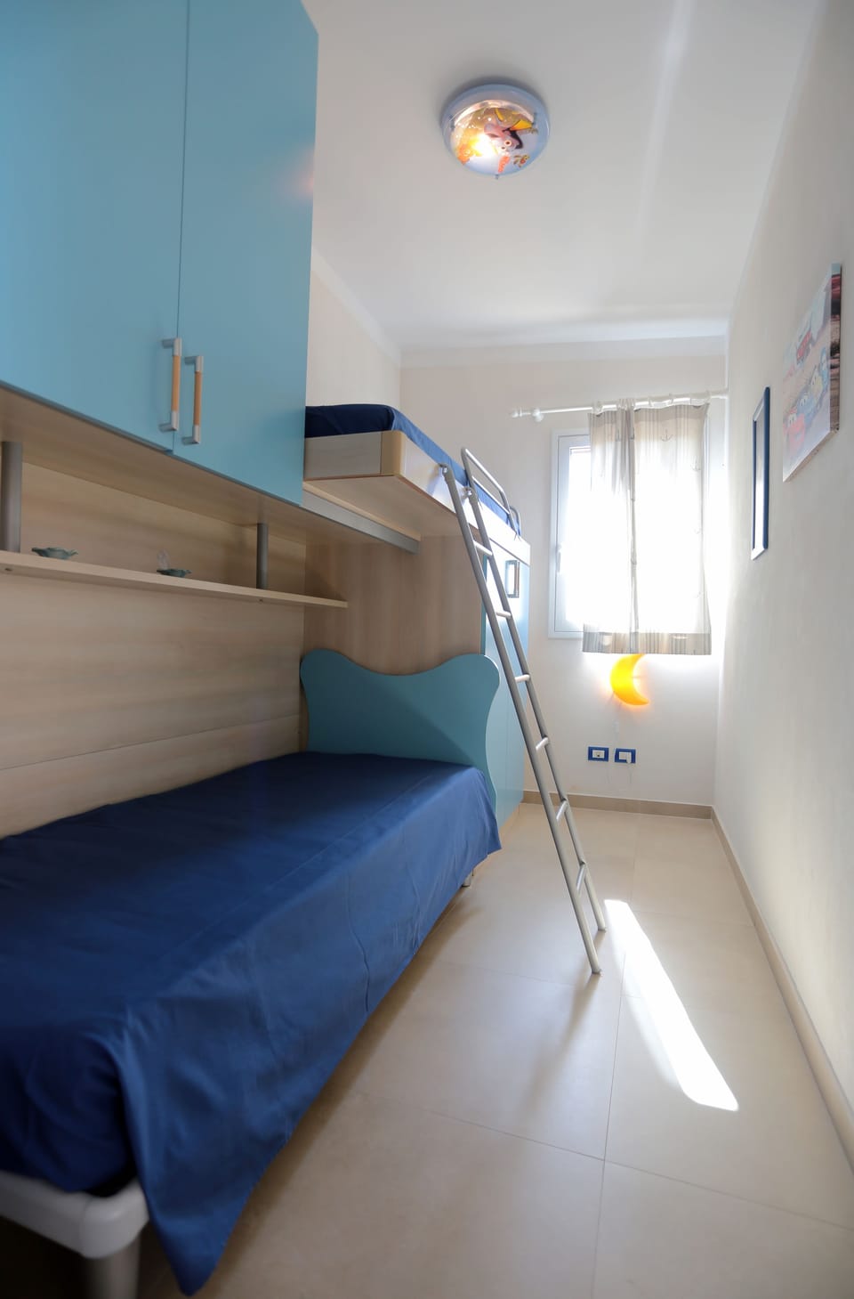 Panoramic Penthouse, Multiple Beds, Sea View | Cribs/infant beds, free WiFi, bed sheets