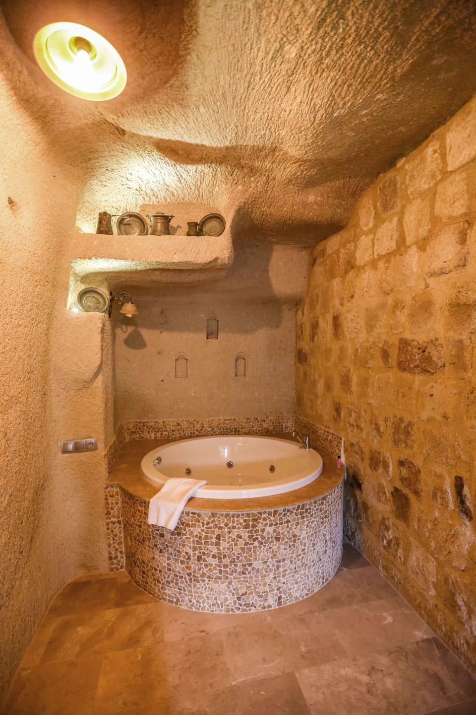Deluxe Room | Jetted tub