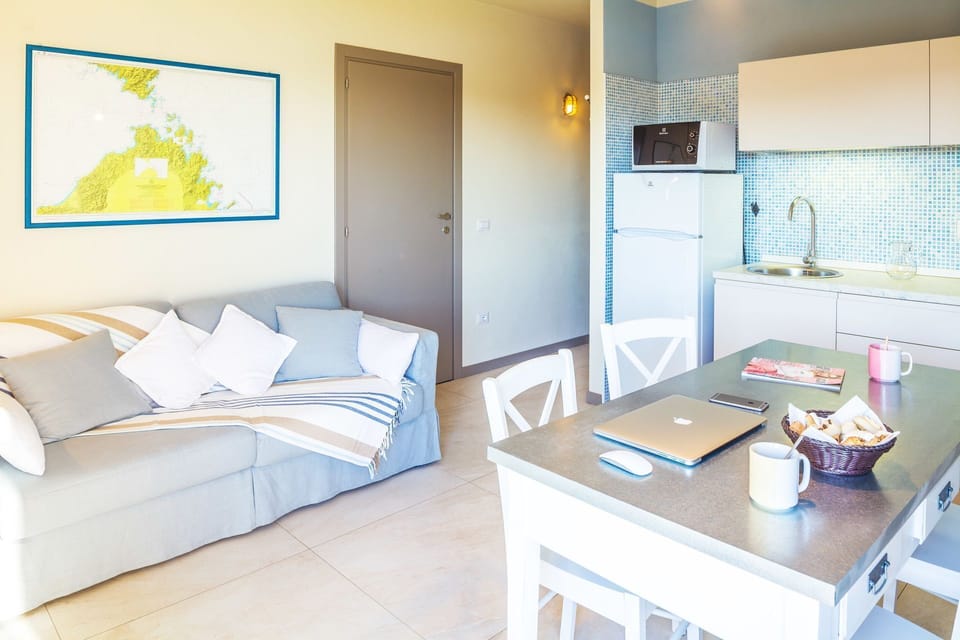 Kitchen, Living Room