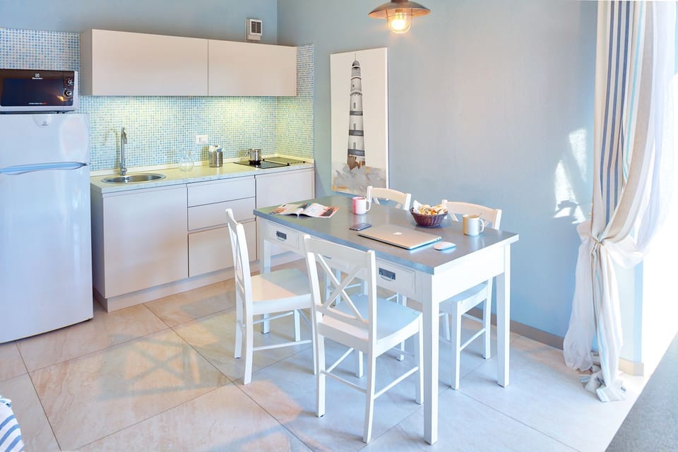 Kitchen, Living Room