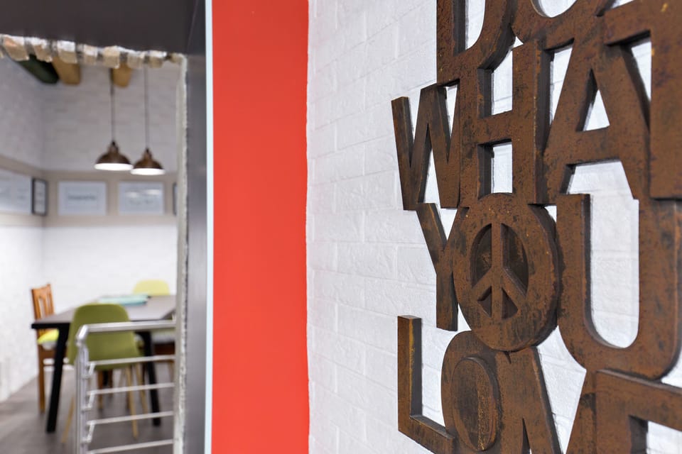 Apartment, 2 Bedrooms | Room amenity