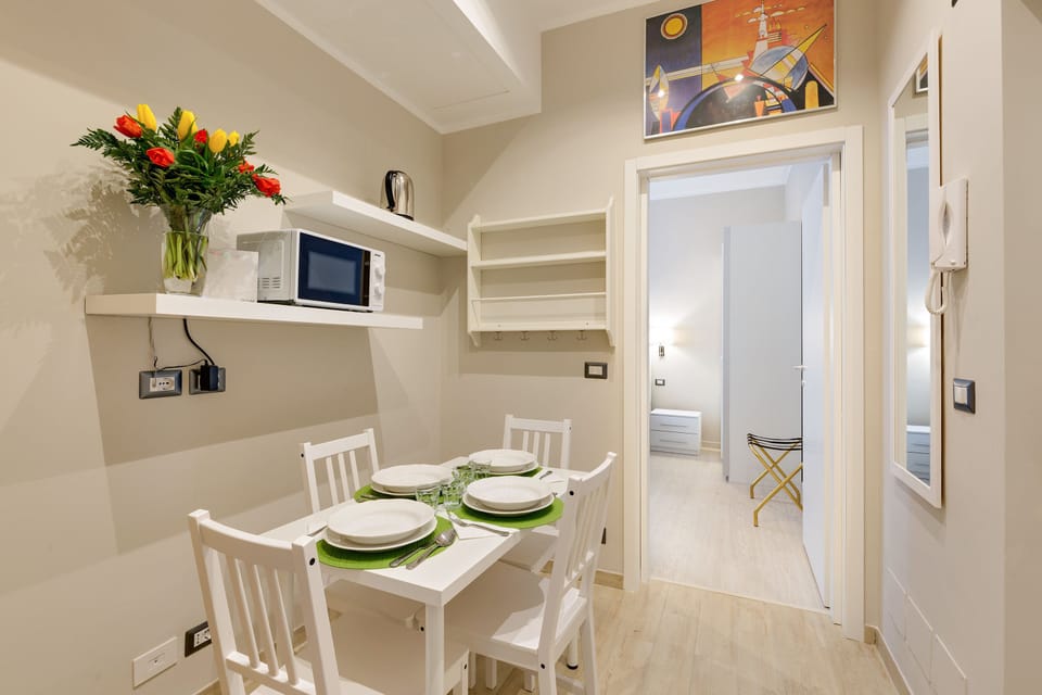 Apartment, 2 Bedrooms | In-room dining