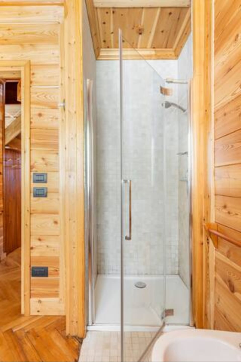 Comfort Triple Room, 3 Twin Beds, Private Bathroom, Garden View | Bathroom | Shower, hair dryer, slippers, towels