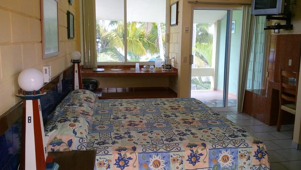 In-room safe, desk, blackout drapes, free WiFi