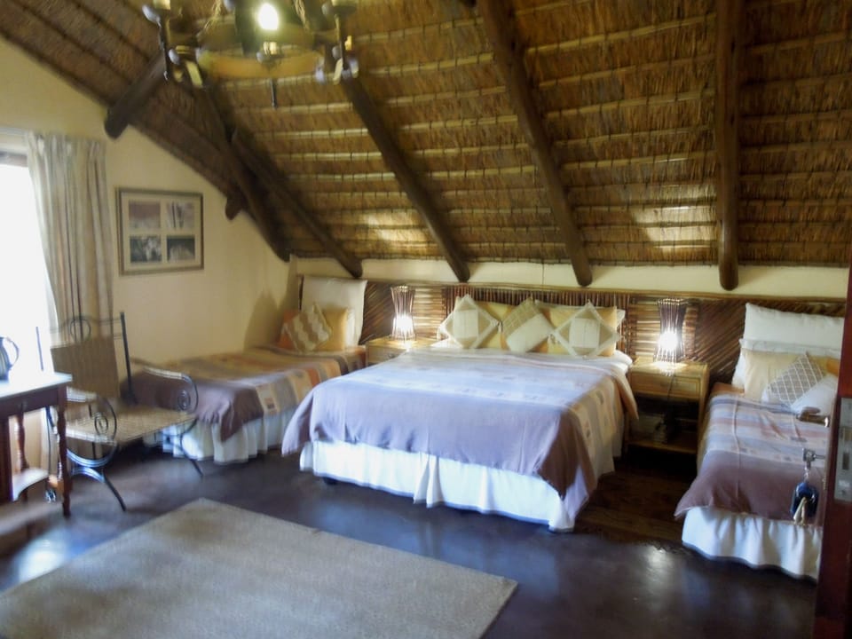 Family Room, 1 Bedroom | Premium bedding, Select Comfort beds, minibar, in-room safe