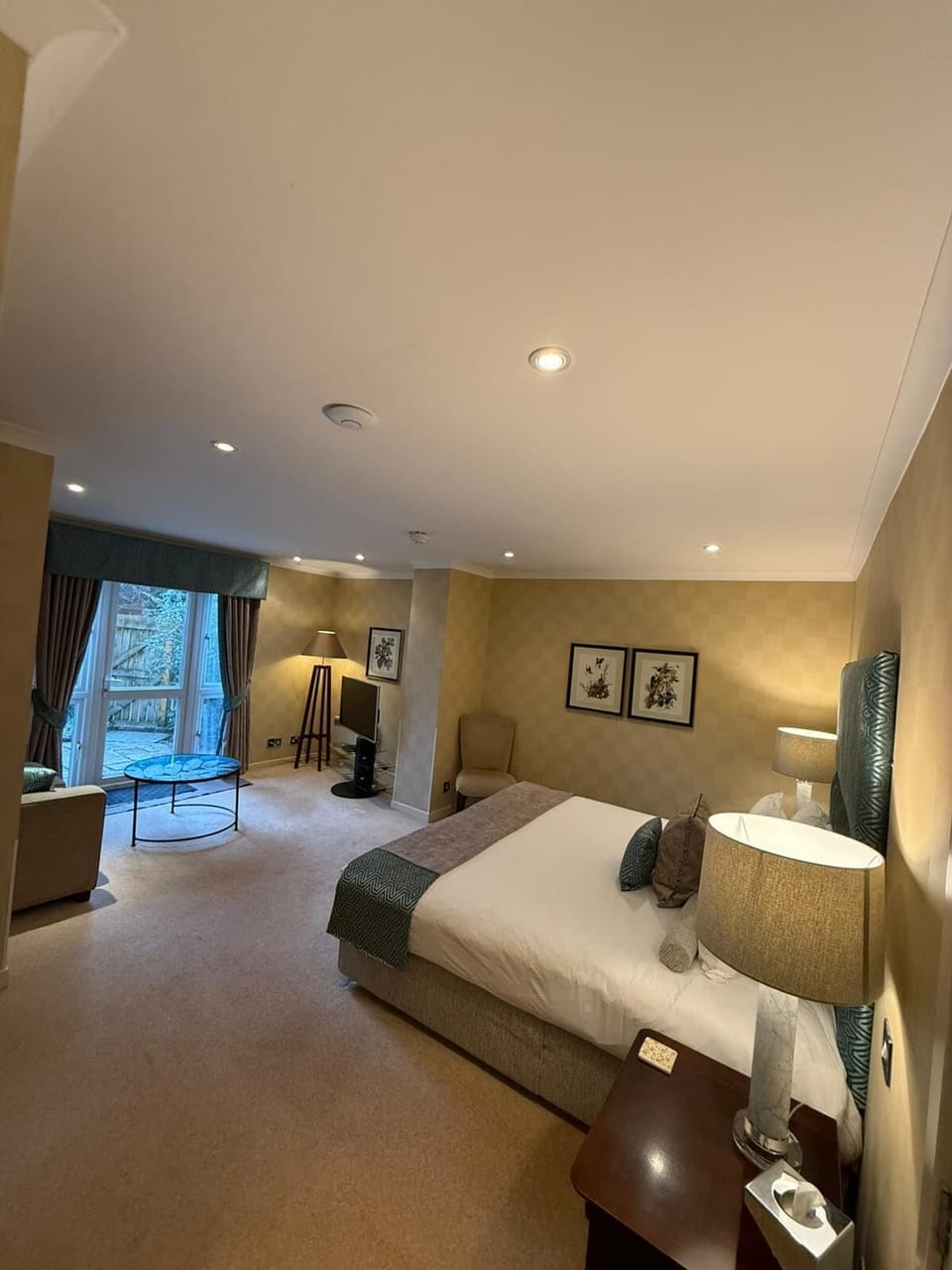 King or Twin Suite | Premium bedding, individually decorated, individually furnished, desk