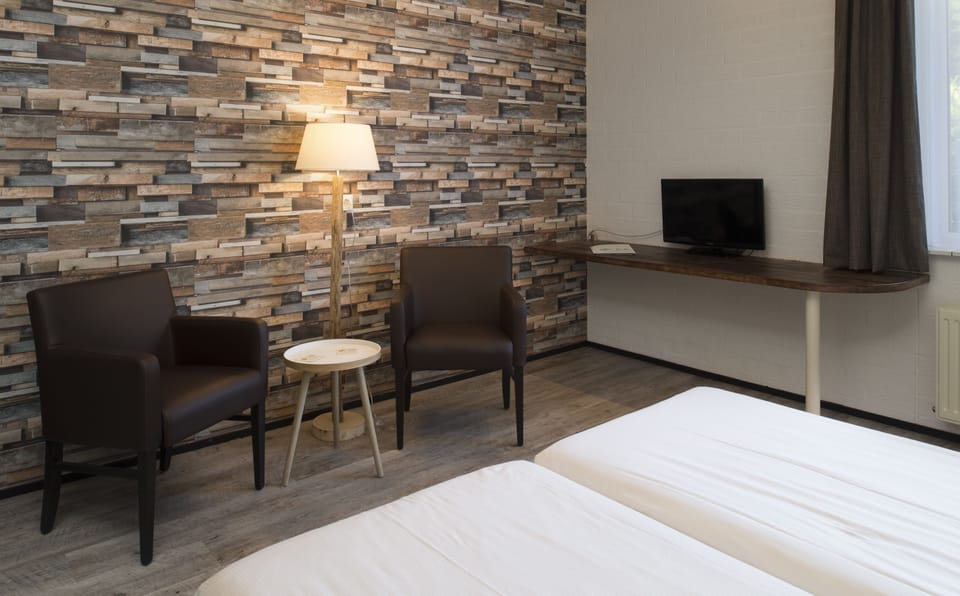 Double or Twin Room | Pillowtop beds, individually furnished, desk, laptop workspace
