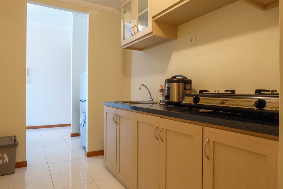 Room | Private kitchen | Fridge, stovetop, cookware/dishes/utensils