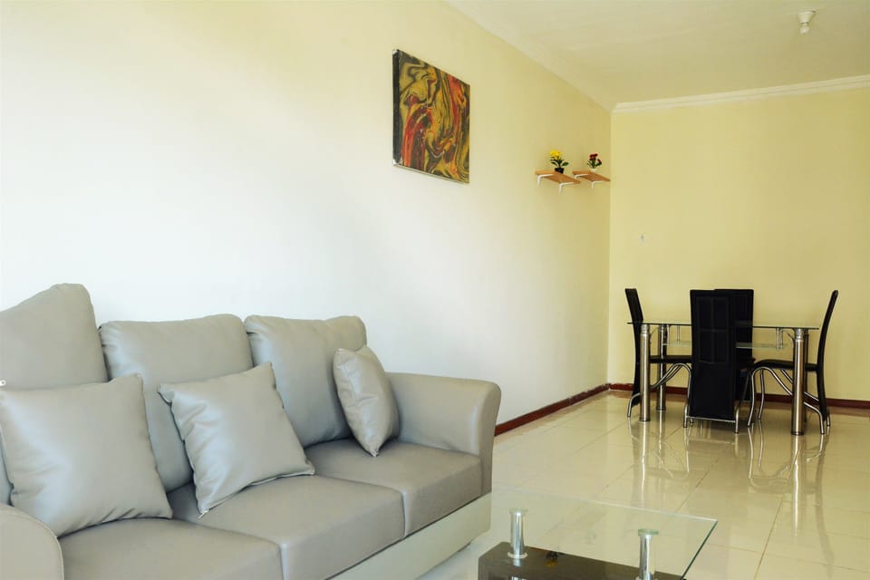 Room | Living area | TV