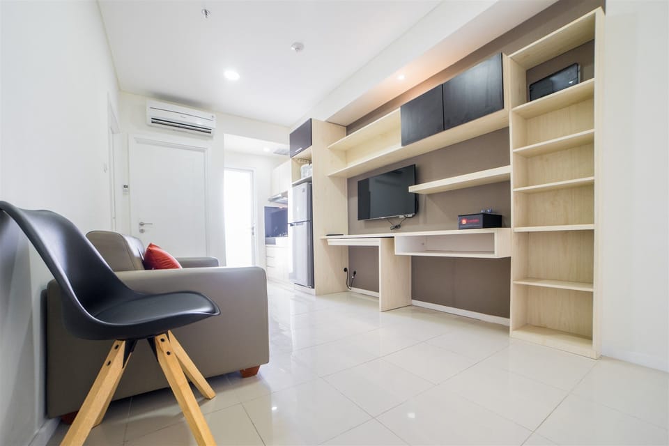 Room | Living area | TV