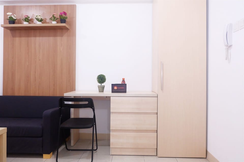 Comfort Apartment, 2 Bedrooms | Living area | TV