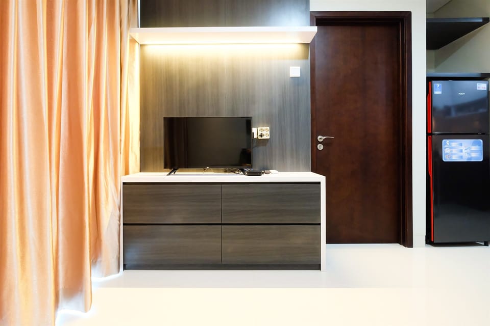Room | Living room | TV