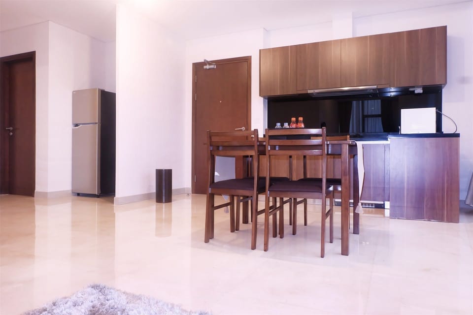 Room | In-room dining