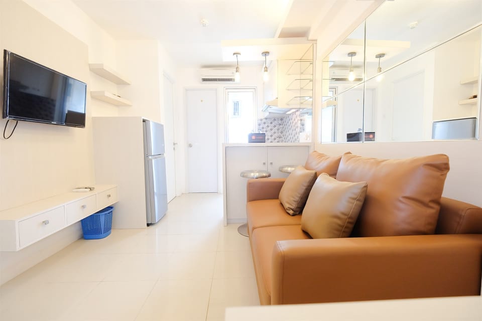 Room | Living area | TV