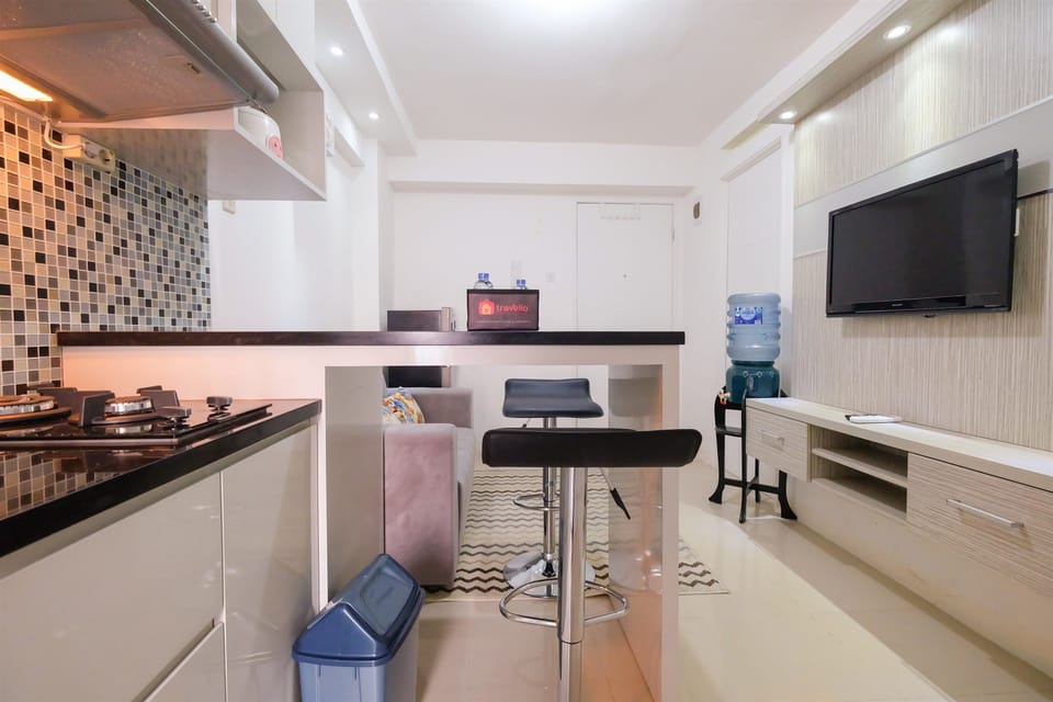 Room | In-room dining