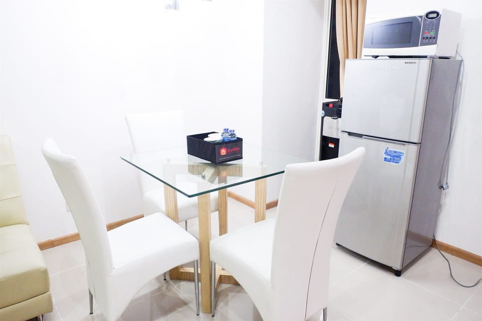 Room | In-room dining