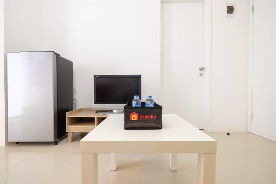 Room | Living area | TV