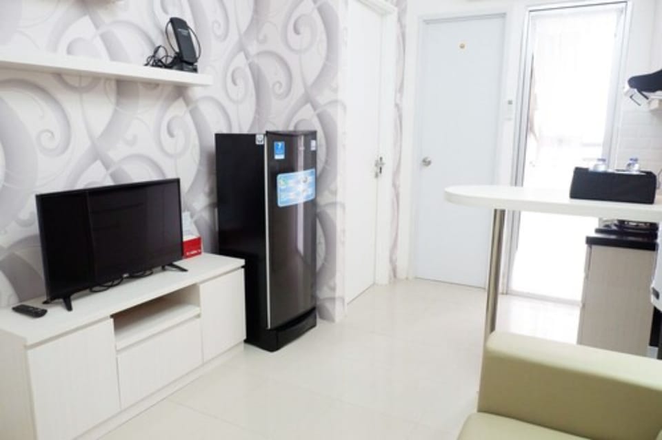 Room | Living area | TV