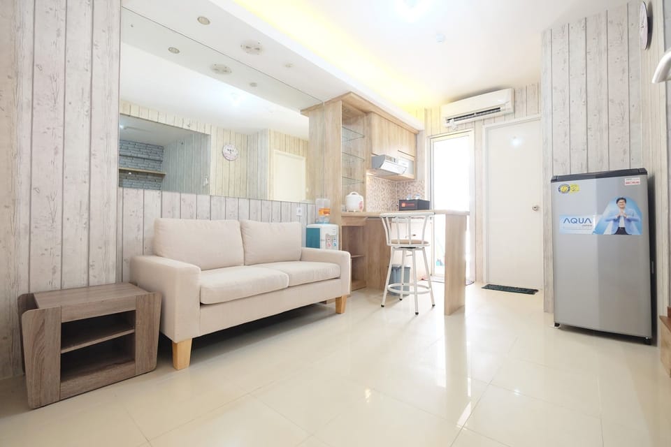 Room | Living area | TV