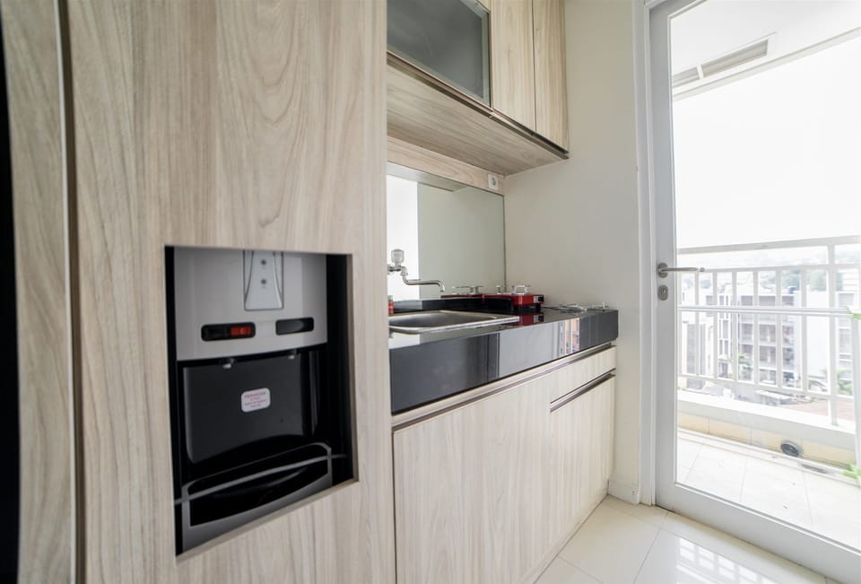 Room | Private kitchen | Fridge, stovetop, cookware/dishes/utensils