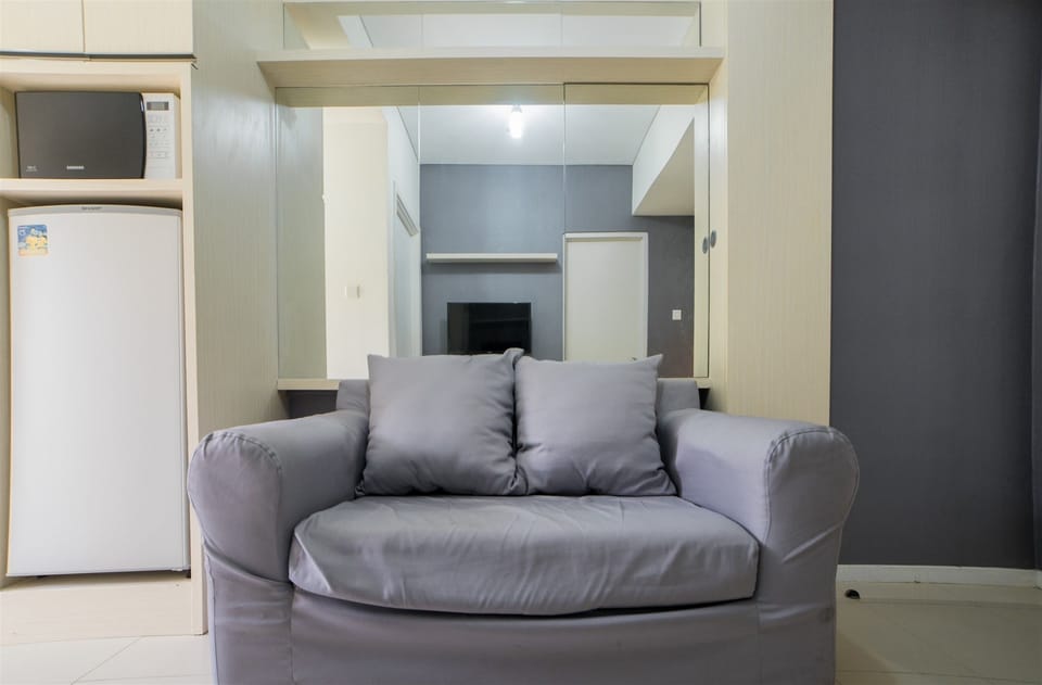 Room | Living area | TV