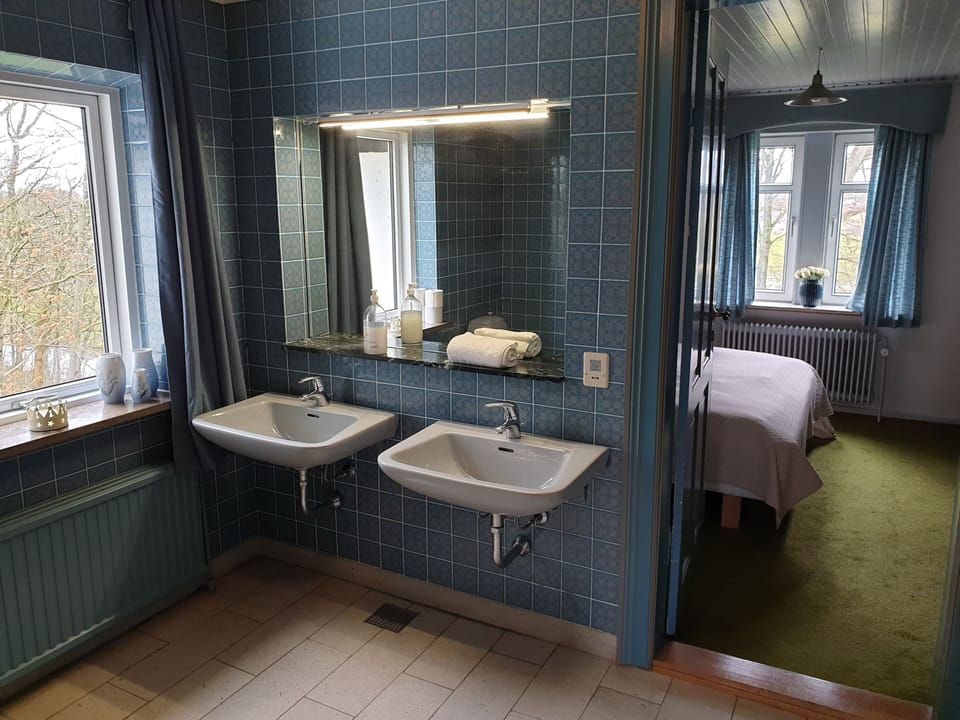 Royal Apartment | Bathroom | Towels