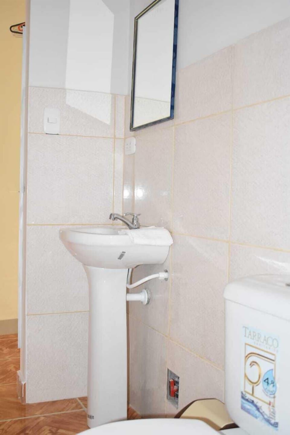 Shower, towels