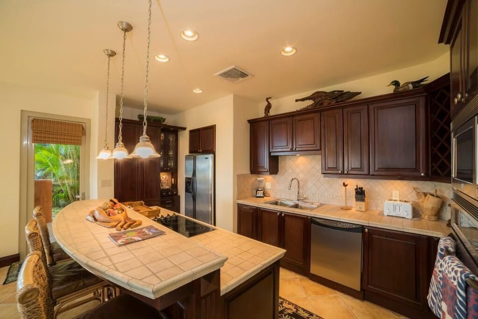 Condo, Multiple Beds (Los Suenos Resort Terrazas 1A) | Private kitchen | Coffee/tea maker, full-size fridge, microwave, oven