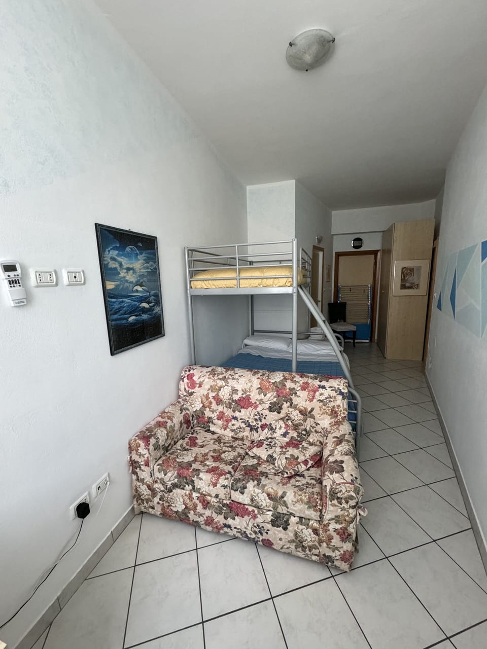 Secondary bedroom