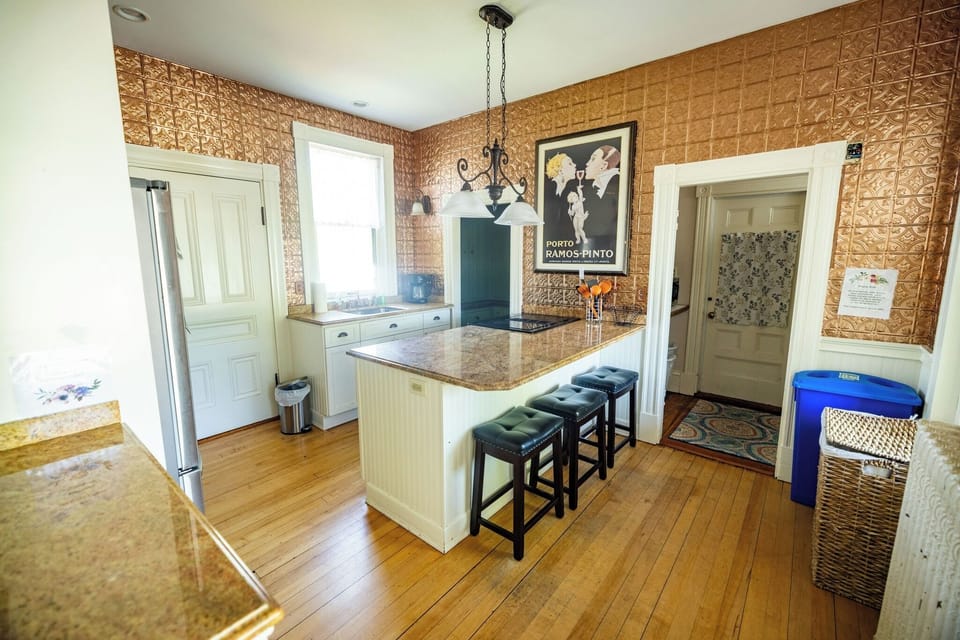 kitchen - includes dishwasher large capacity refridge and laundry tower 