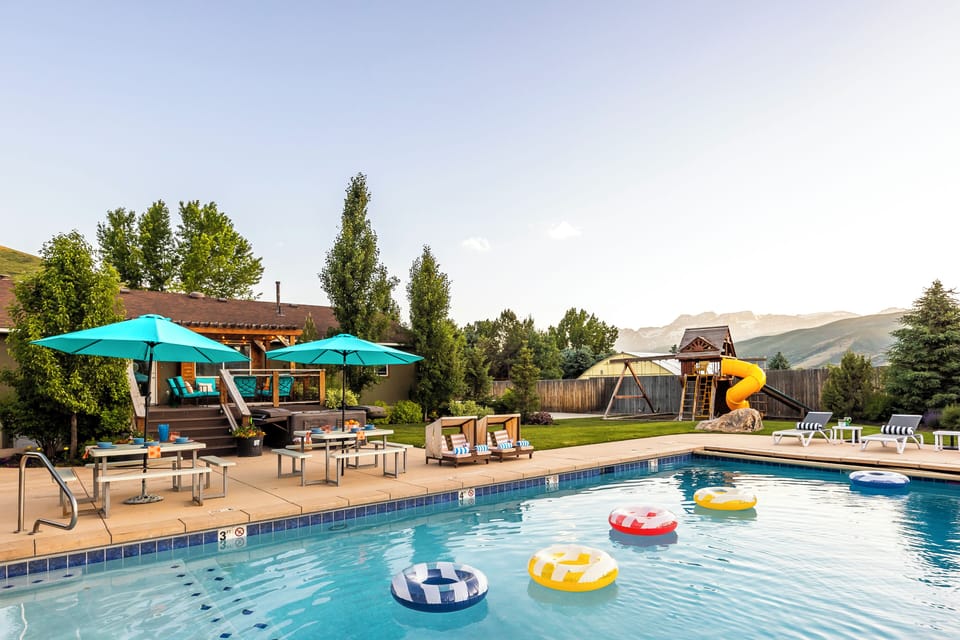 Welcome to an entertainer's backyard! With plenty of activities for all!